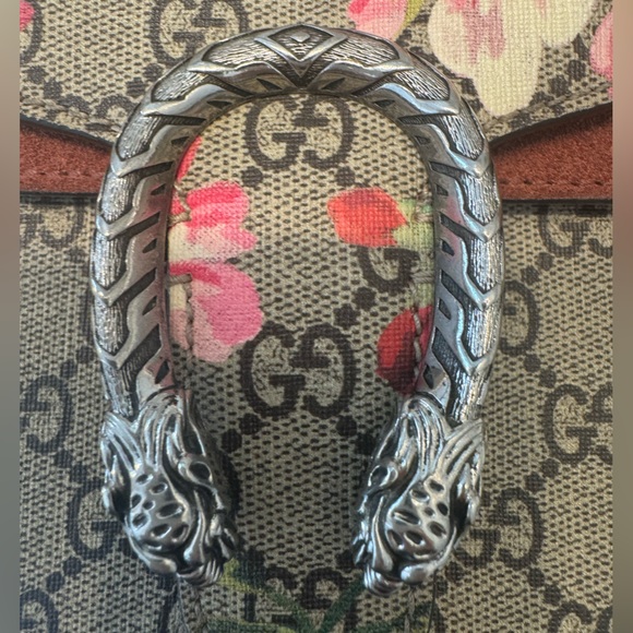 Gucci Dionysus GG Supreme . Small. Shoulder /Crossbody Bag 8”x7”x2” - Picture 3 of 15